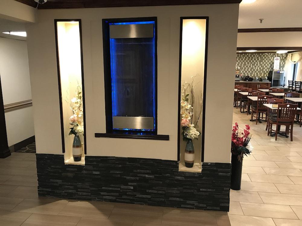 Hotel Baymont By Wyndham Grand Rapids Airport Cascade Zewnętrze zdjęcie
